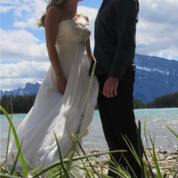 White Wedding Dress - Picture 4 of 5